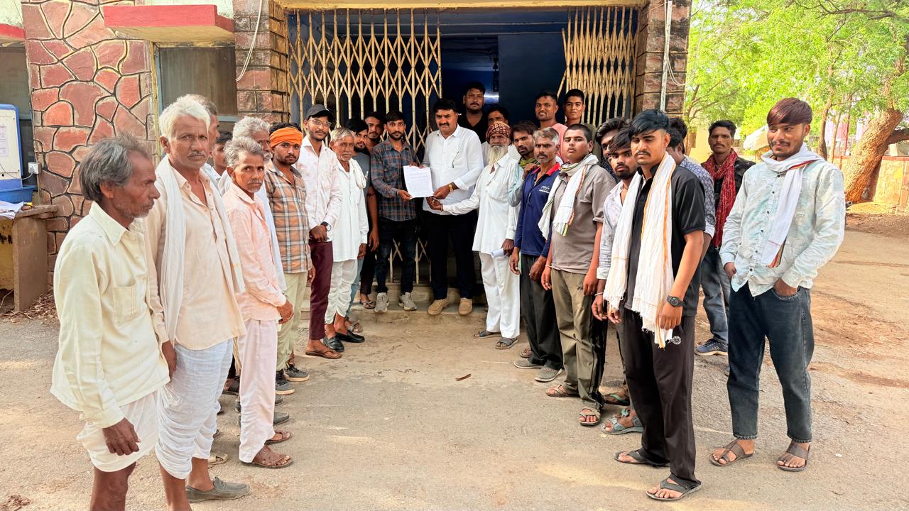 चरागाह भूमि पर अवैध खनन, लीज क्षेत्र से बाहर अवैध खनन रोकने और अतिक्रमण हटाने की मांग