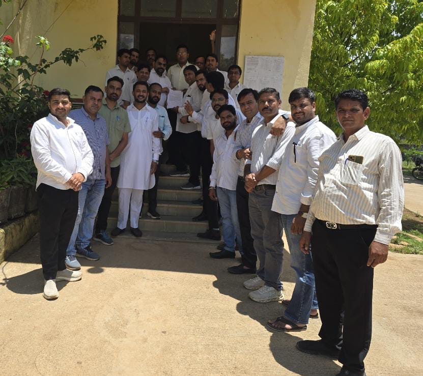 न्यायालय परिसर में अधिवक्ता पर हमले के विरोध में बिजौलिया बार एसोसिएशन ने सौंपा ज्ञापन