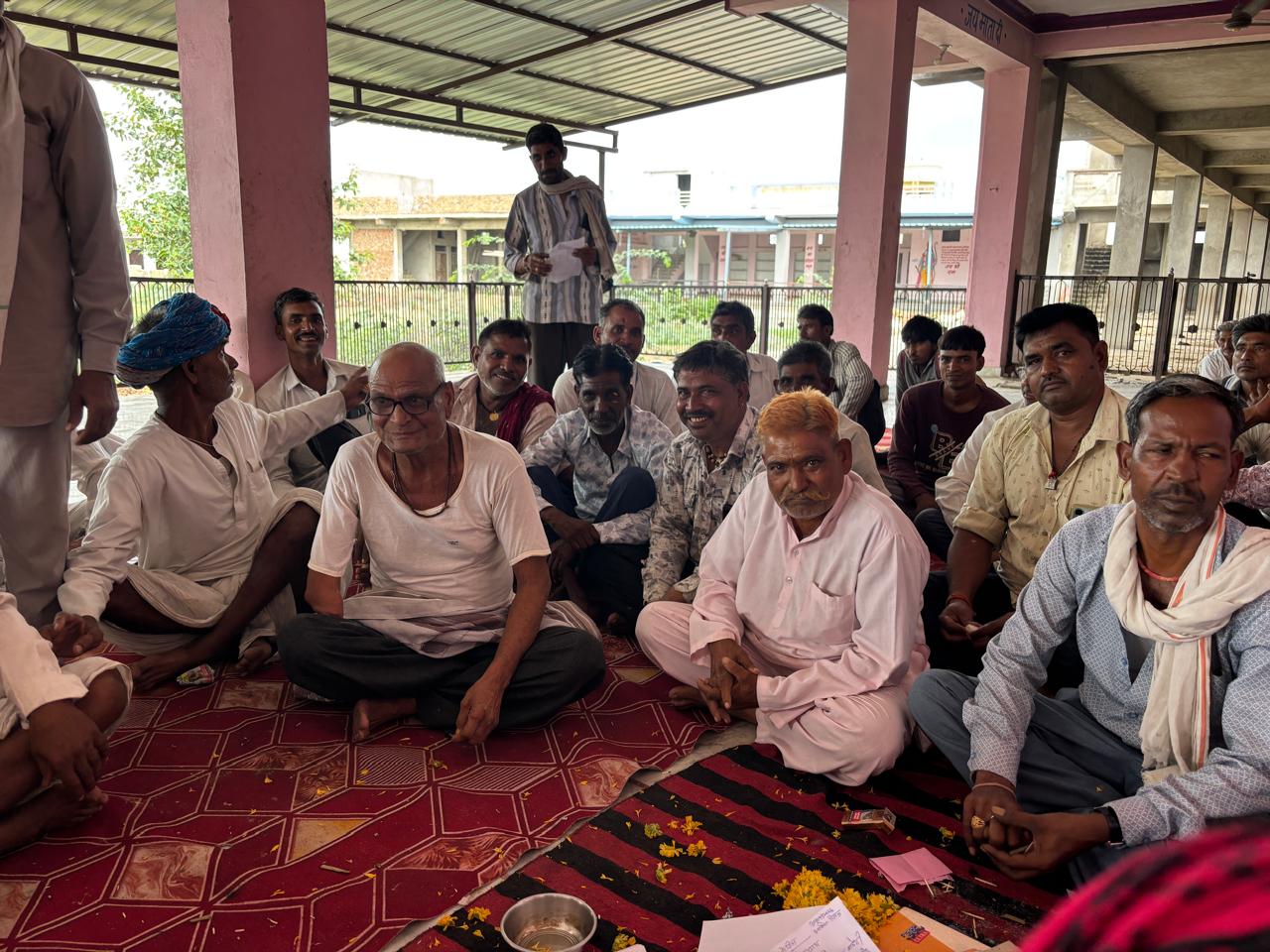 प्रजापति समाज की बैठक आयोजित: लाला मांडीवाल सर्वसम्मति से अध्यक्ष मनोनीत